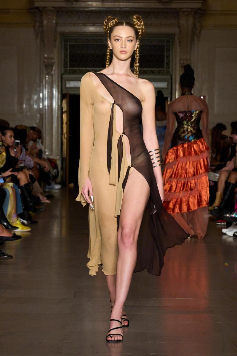 Kim Shui fashion show for Spring/Summer 2023