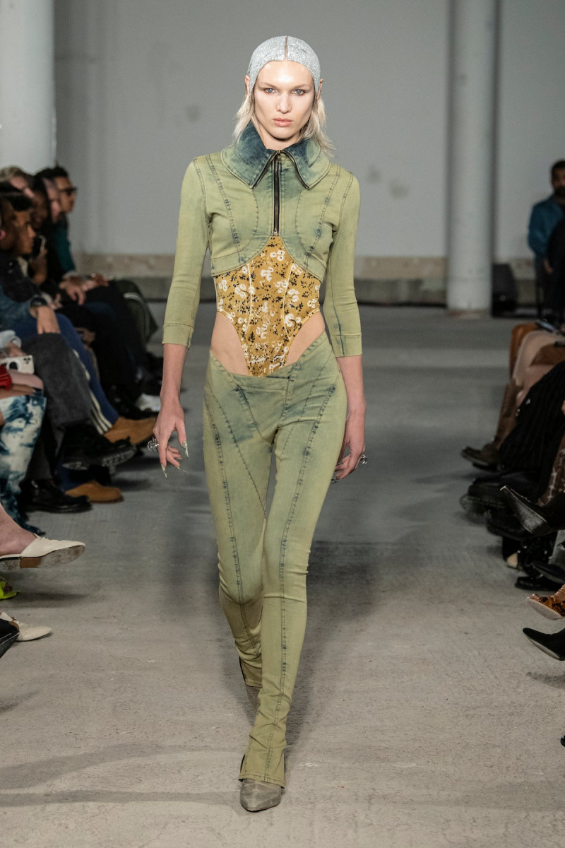 Jessica Picton Warlow featured in  the Knwls fashion show for Spring/Summer 2023