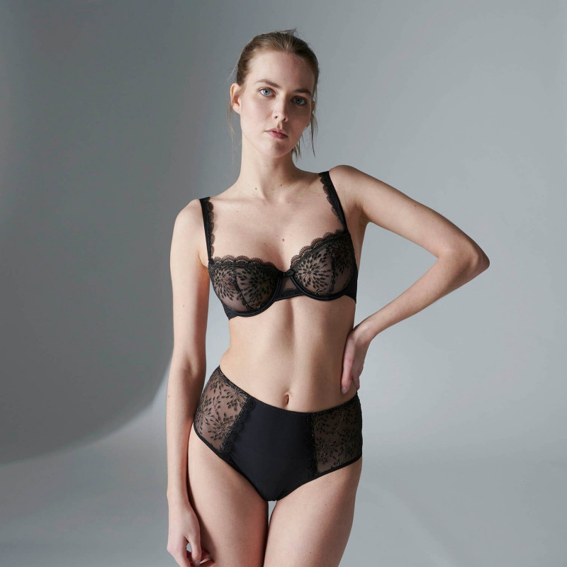 Camille Raffray featured in  the Simone Perele catalogue for Autumn/Winter 2022