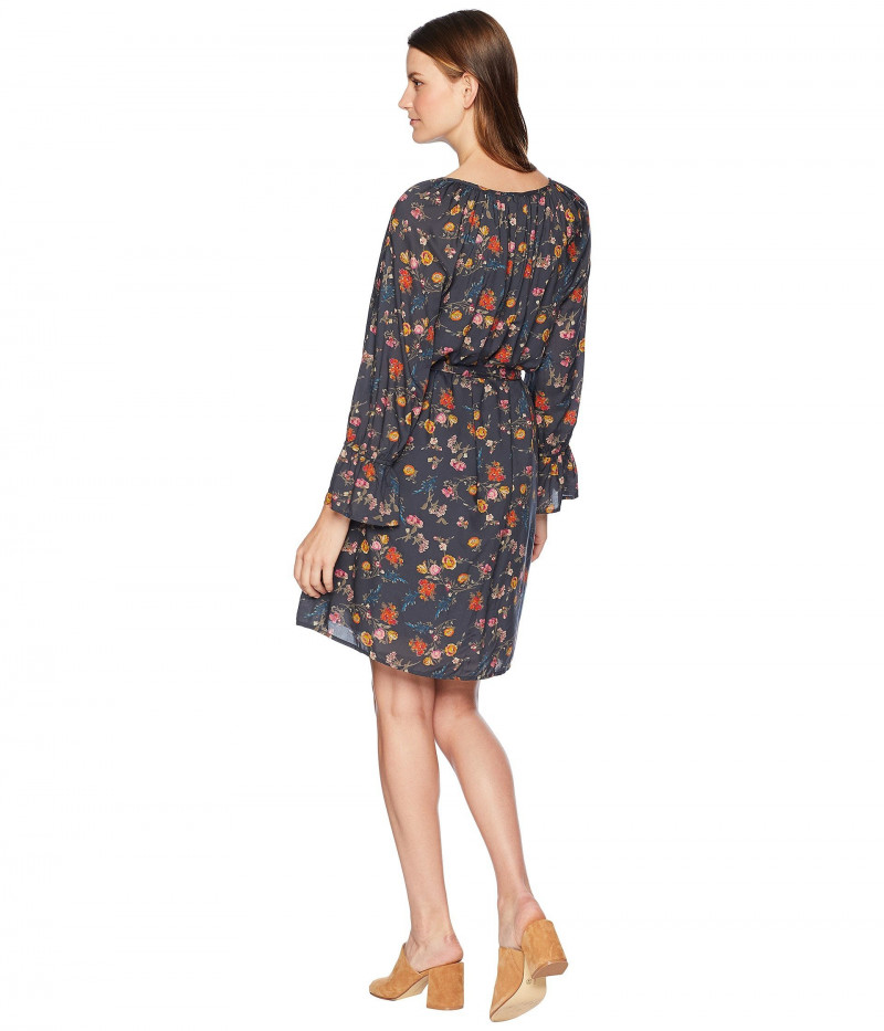 Oksana Gedroit featured in  the Zappos catalogue for Spring/Summer 2019