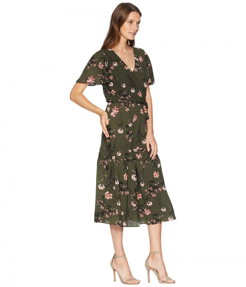 Oksana Gedroit featured in  the Zappos catalogue for Spring/Summer 2019