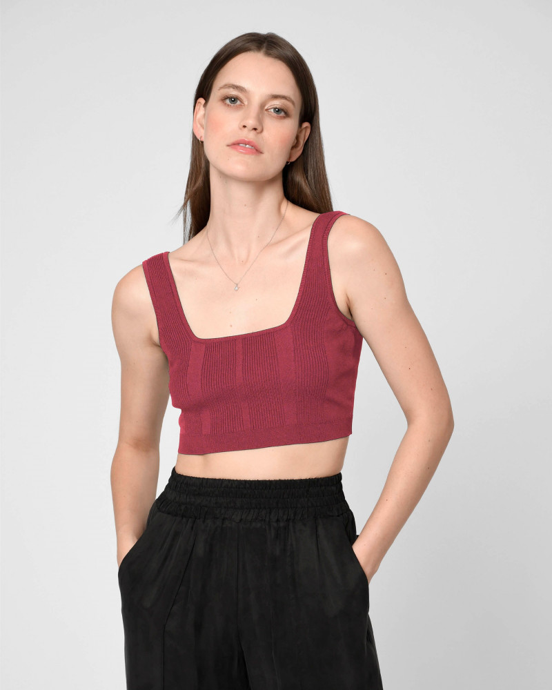Oksana Gedroit featured in  the Nicole Miller catalogue for Summer 2022
