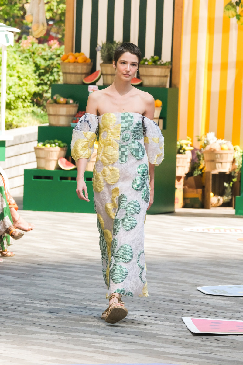 Lela Rose fashion show for Spring/Summer 2023