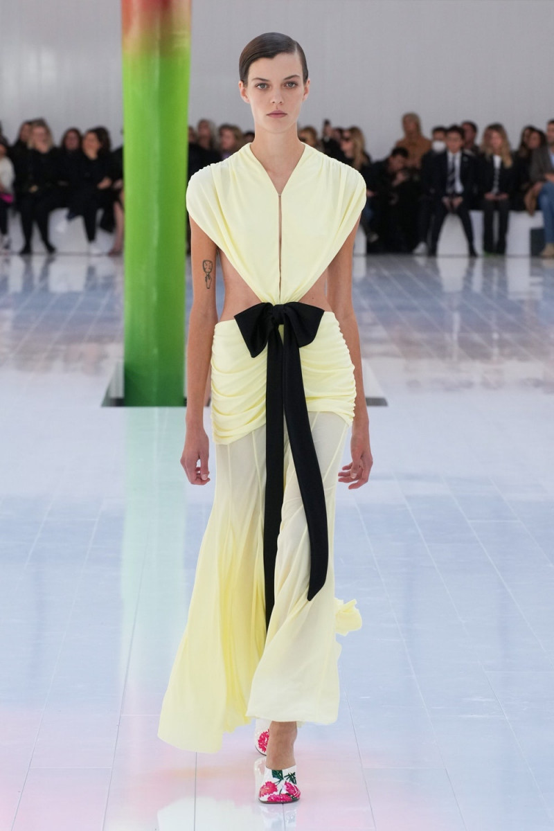 Loewe fashion show for Spring/Summer 2023