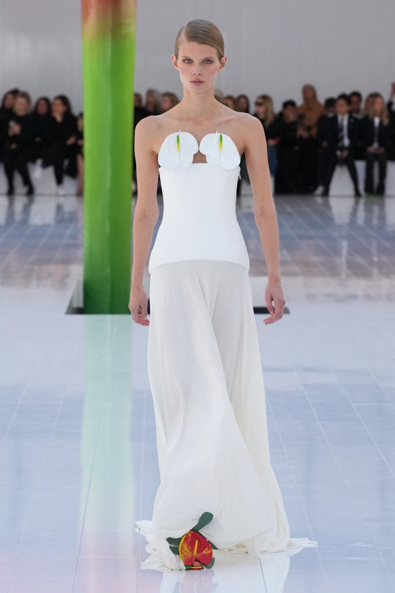Ida Heiner featured in  the Loewe fashion show for Spring/Summer 2023