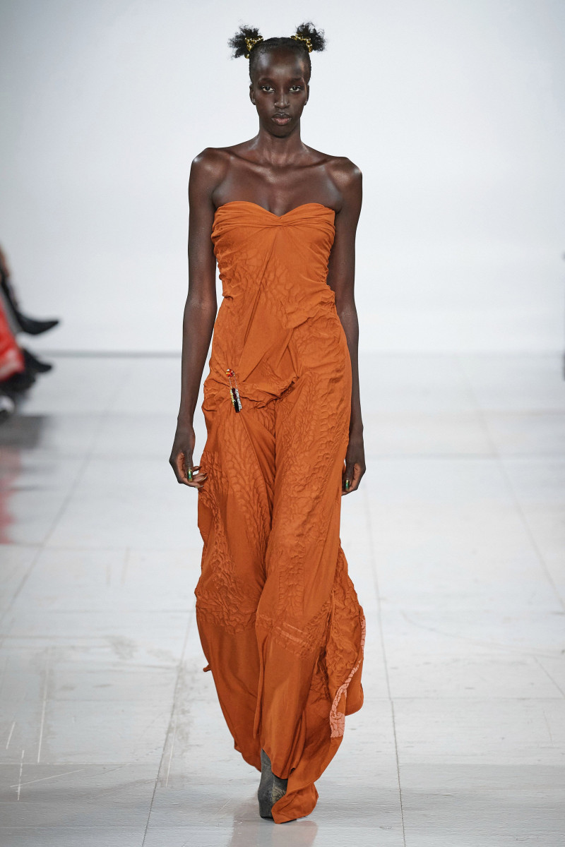 Nyaueth Riam featured in  the Masha Popova fashion show for Spring/Summer 2023