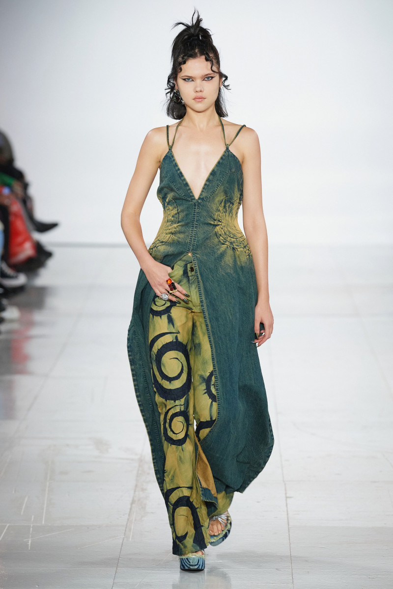 Aleksandra Sasha Krivosheya featured in  the Masha Popova fashion show for Spring/Summer 2023