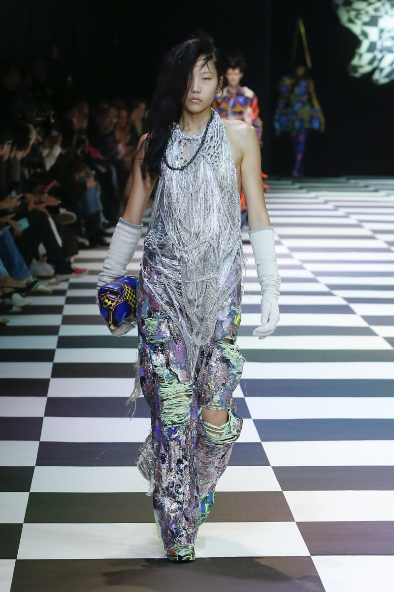 Erin Kim featured in  the Matty Bovan fashion show for Spring/Summer 2023