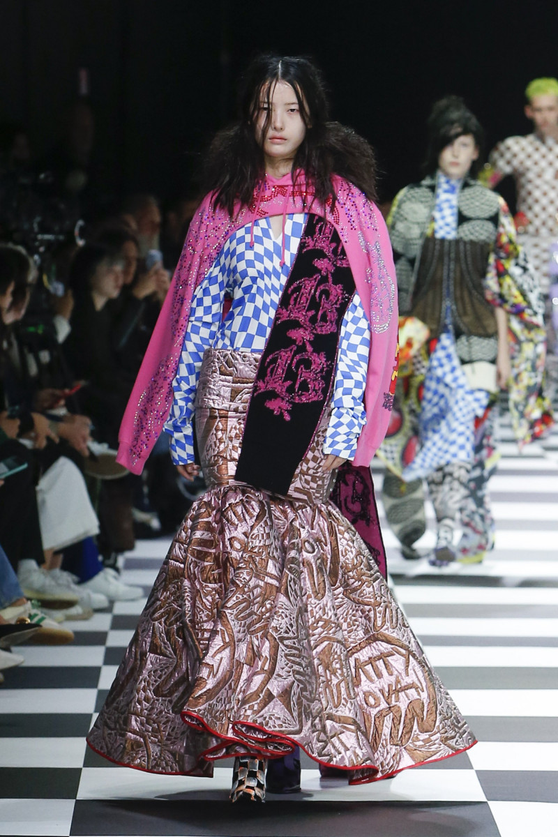 Hou Jing Cui featured in  the Matty Bovan fashion show for Spring/Summer 2023