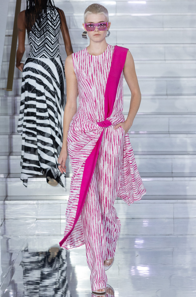 Maike Inga featured in  the Missoni fashion show for Spring/Summer 2023