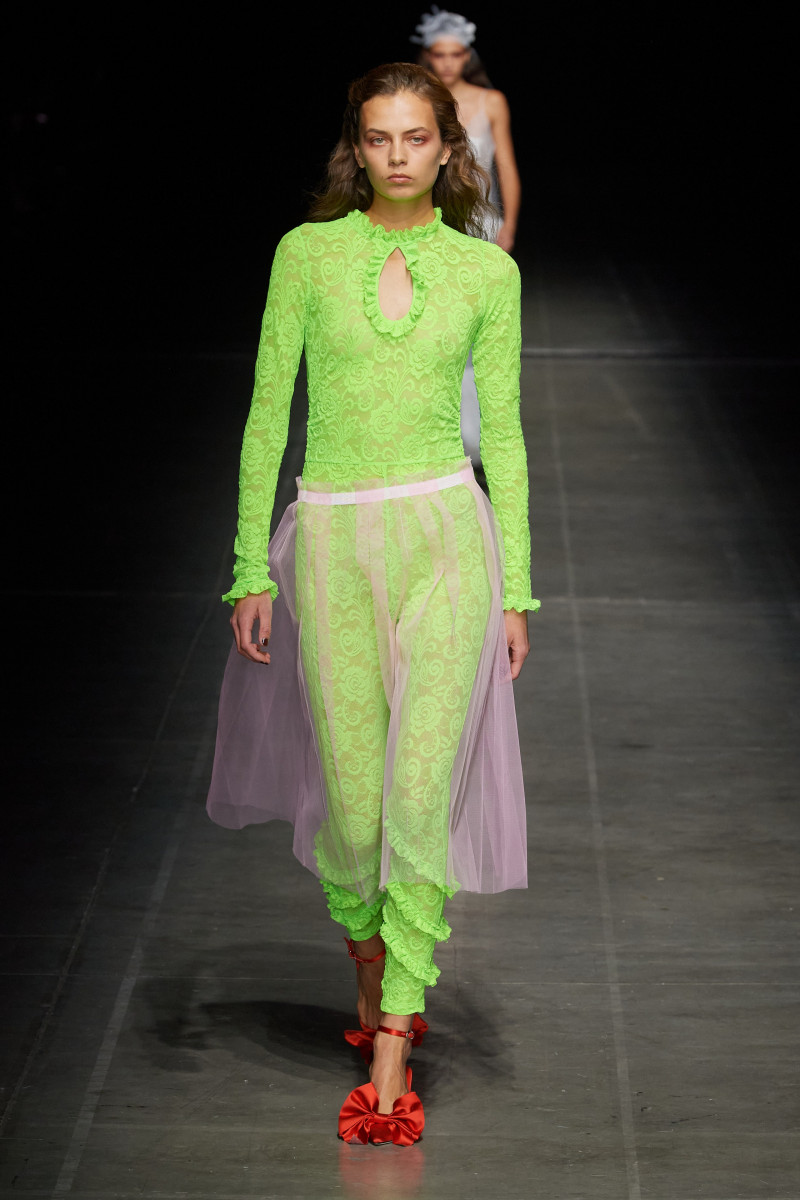 Nina Pronk featured in  the MSGM fashion show for Spring/Summer 2023