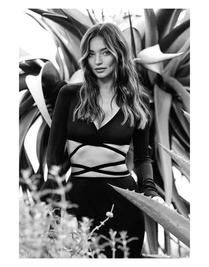 Miranda Kerr featured in  the Eterne advertisement for Autumn/Winter 2022