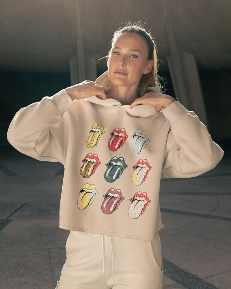 Bar Refaeli featured in  the Hoodies advertisement for Autumn/Winter 2021