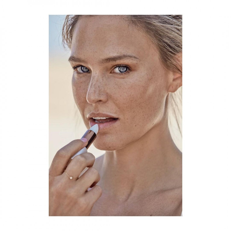 Bar Refaeli featured in  the Masqmai advertisement for Spring/Summer 2021