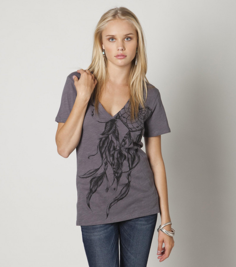 Brooke Perry featured in  the O\'Neill catalogue for Autumn/Winter 2011