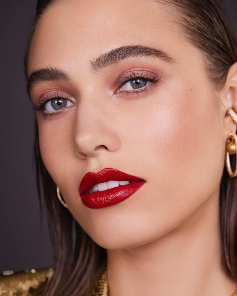 Nike Praesto Nordstrom featured in  the Bobbi Brown advertisement for Holiday 2022