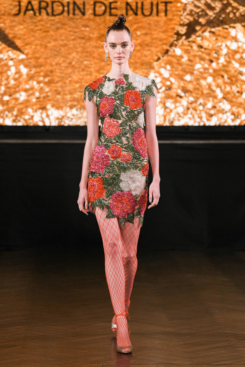 Naeem Khan fashion show for Spring/Summer 2023