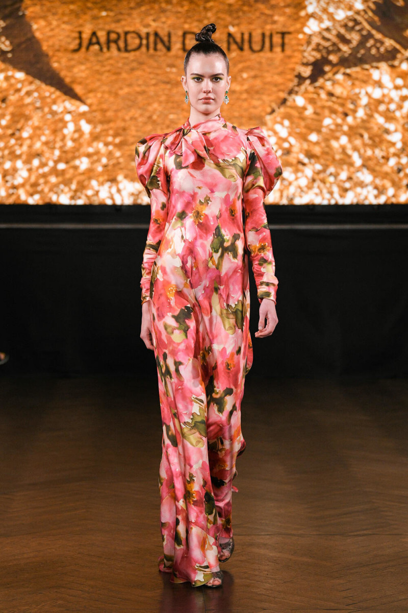 Naeem Khan fashion show for Spring/Summer 2023