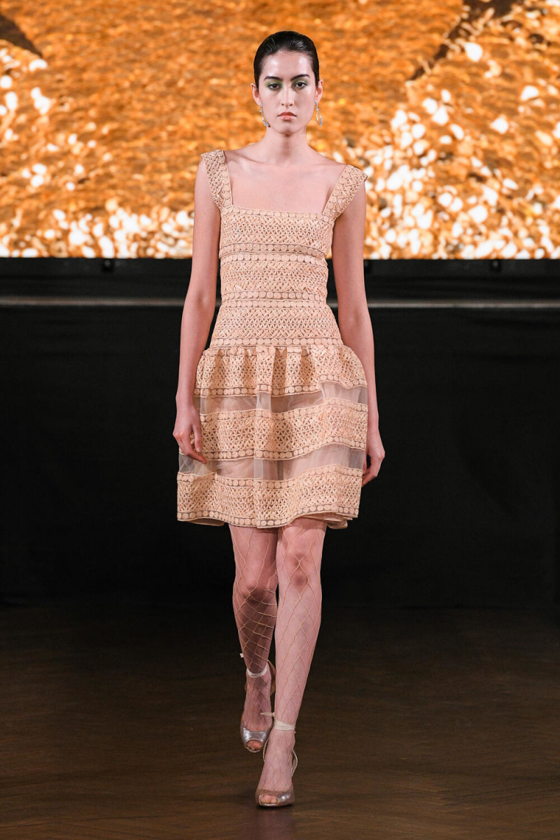 Naeem Khan fashion show for Spring/Summer 2023