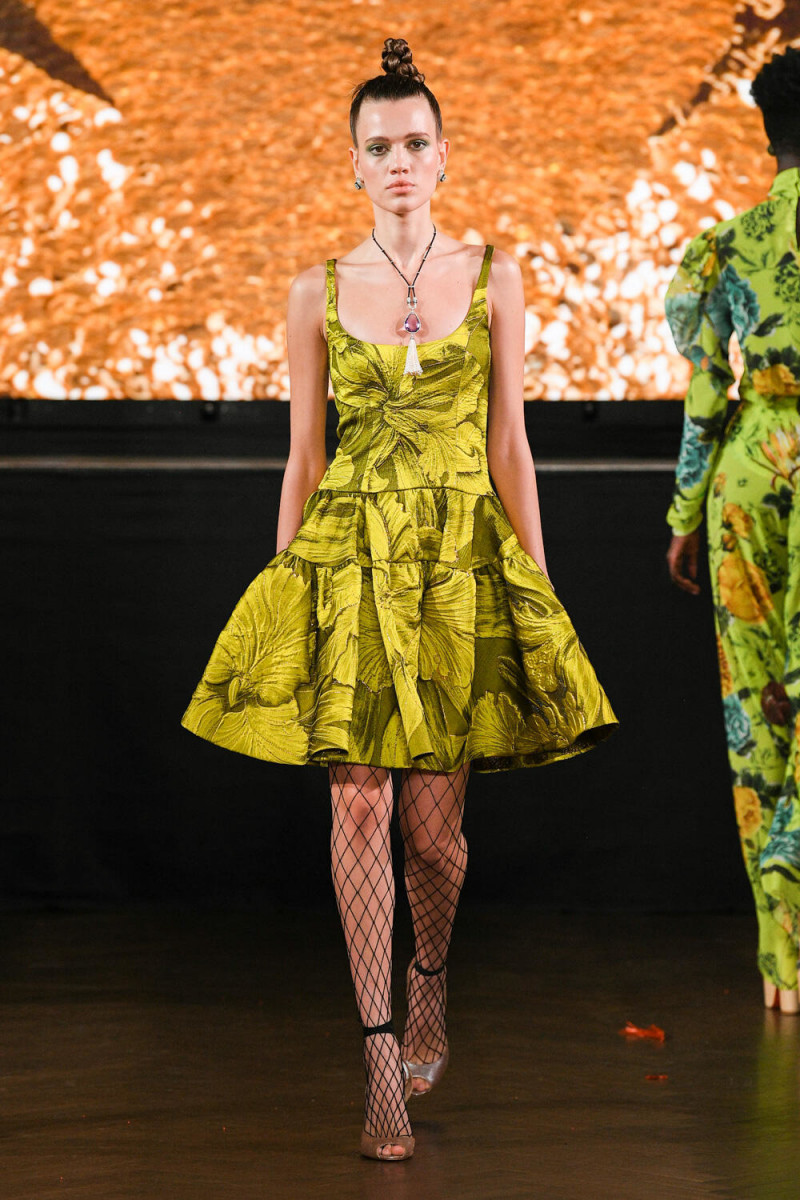 Naeem Khan fashion show for Spring/Summer 2023