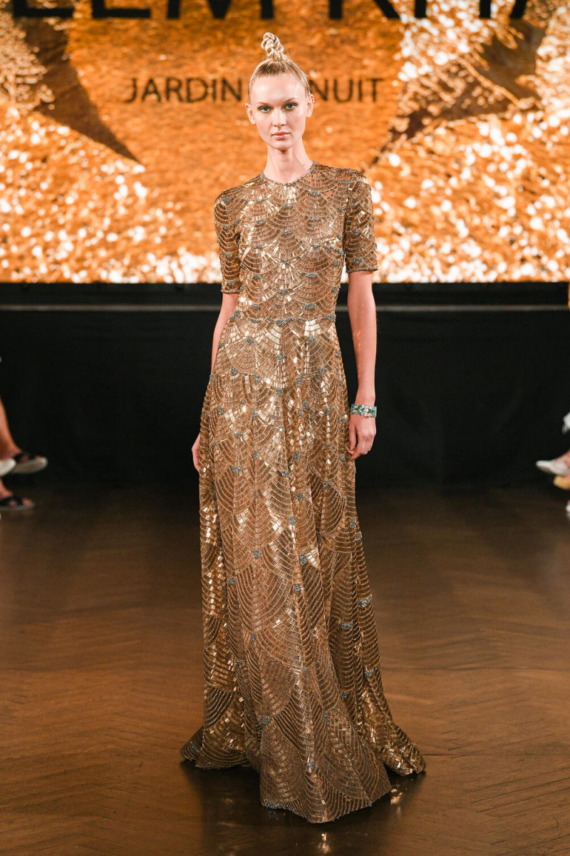 Naeem Khan fashion show for Spring/Summer 2023