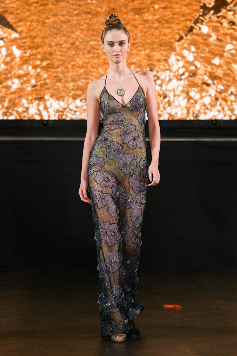 Naeem Khan fashion show for Spring/Summer 2023