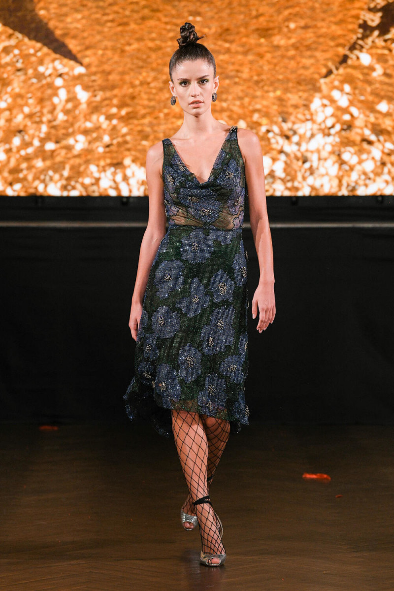 Naeem Khan fashion show for Spring/Summer 2023