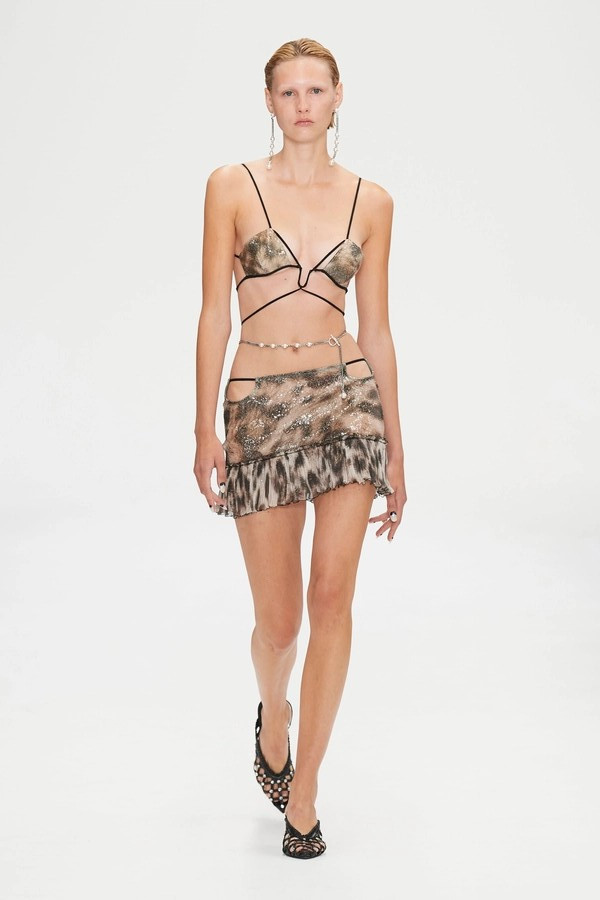Elisa Nijman featured in  the Nensi Dojaka fashion show for Spring/Summer 2023