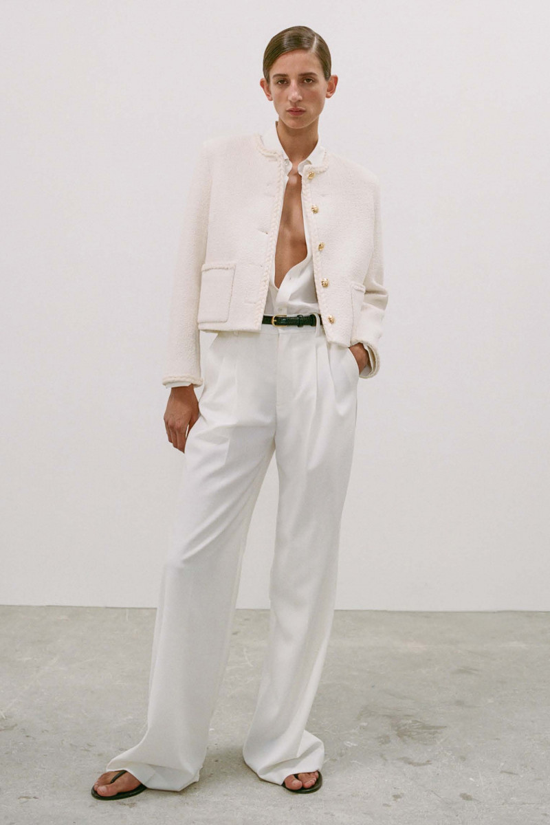 Nili Lotan lookbook for Spring/Summer 2023