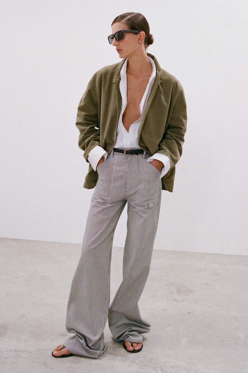 Nili Lotan lookbook for Spring/Summer 2023