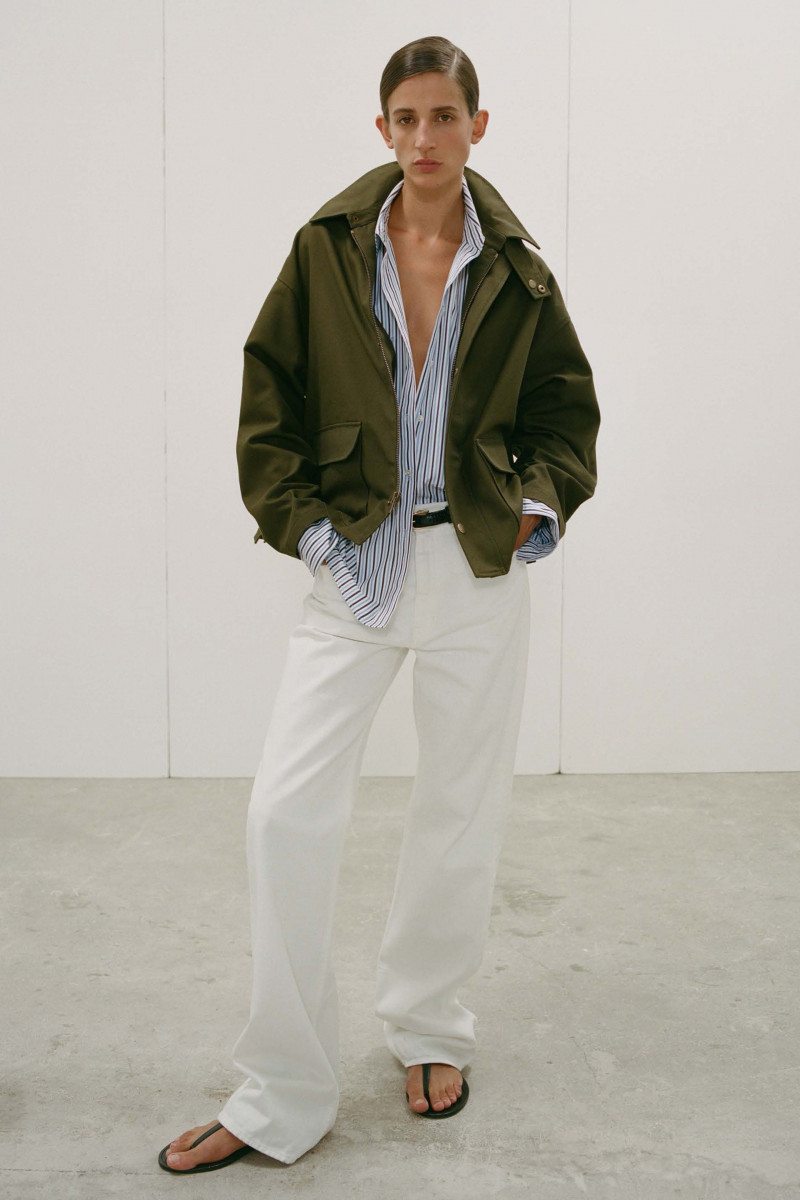 Nili Lotan lookbook for Spring/Summer 2023