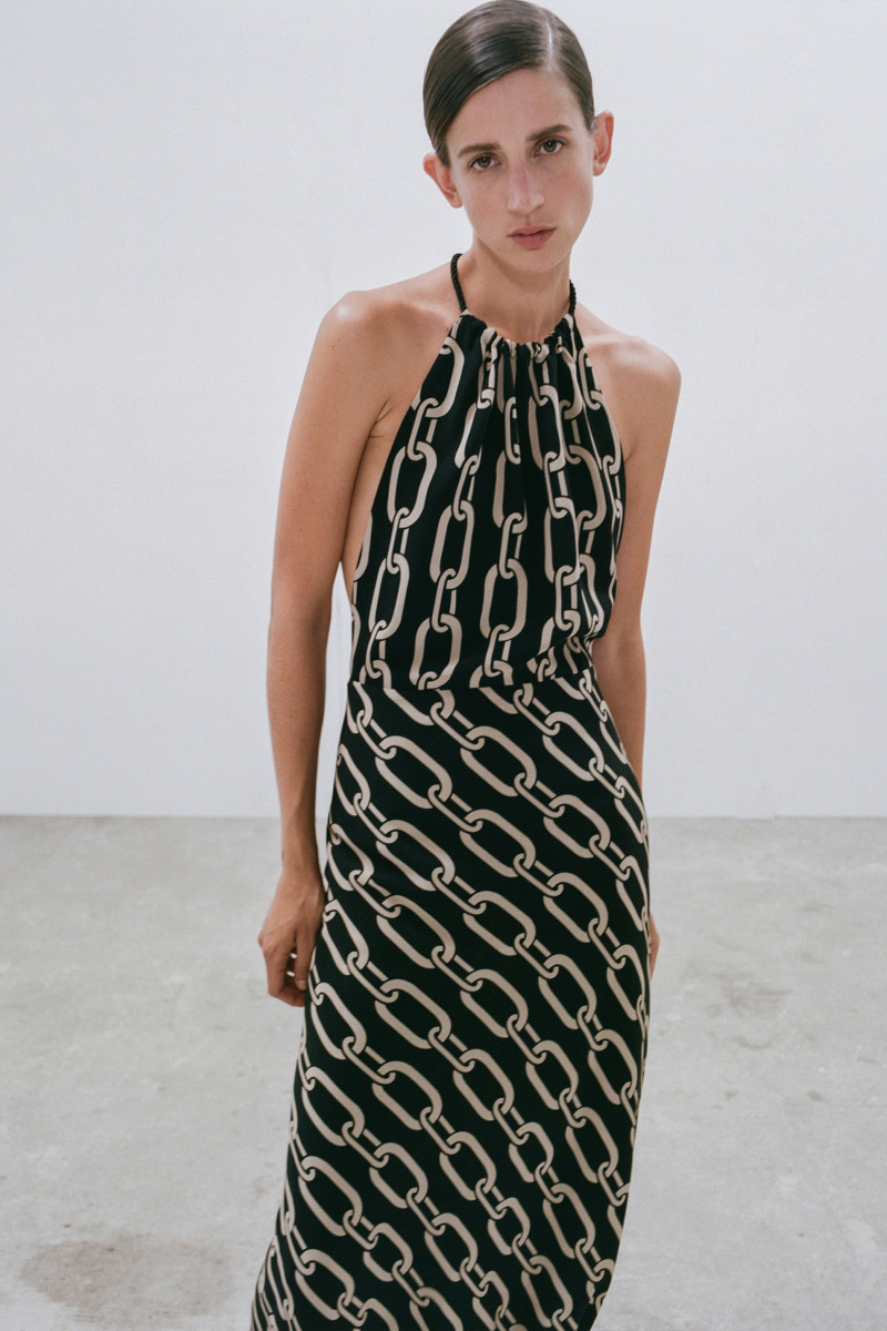 Nili Lotan lookbook for Spring/Summer 2023