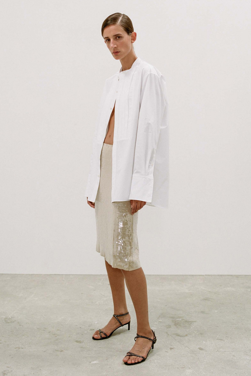 Nili Lotan lookbook for Spring/Summer 2023