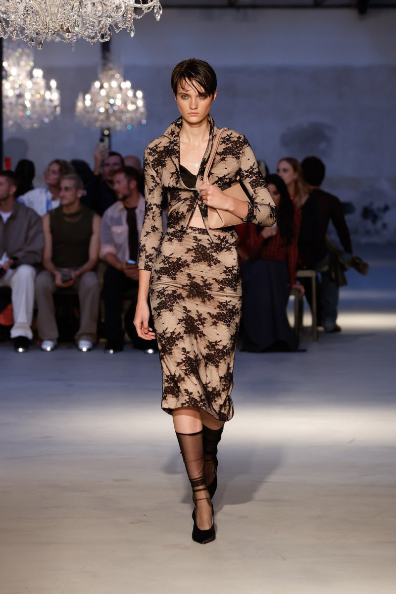 Tanya Churbanova featured in  the N° 21 fashion show for Spring/Summer 2023
