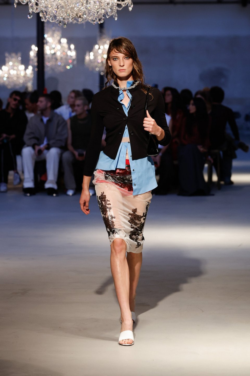 Ansley Gulielmi featured in  the N° 21 fashion show for Spring/Summer 2023