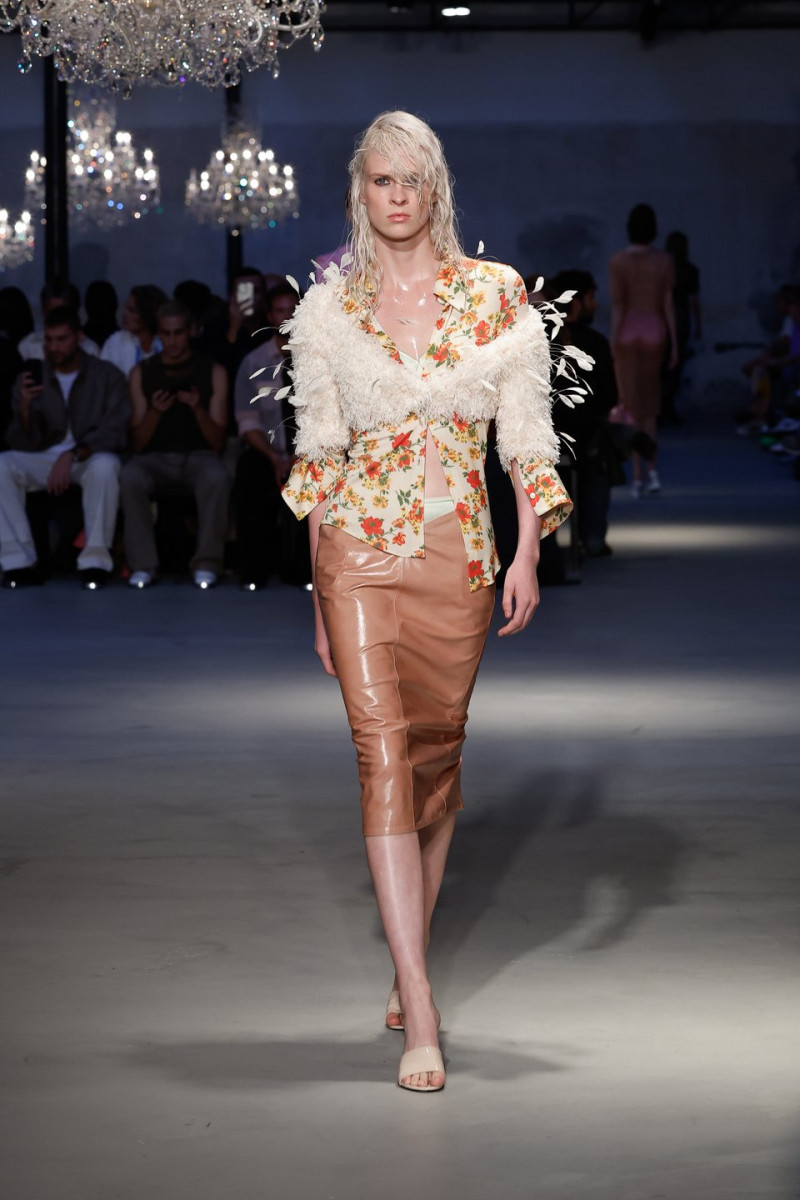 Fleur Breijer featured in  the N° 21 fashion show for Spring/Summer 2023