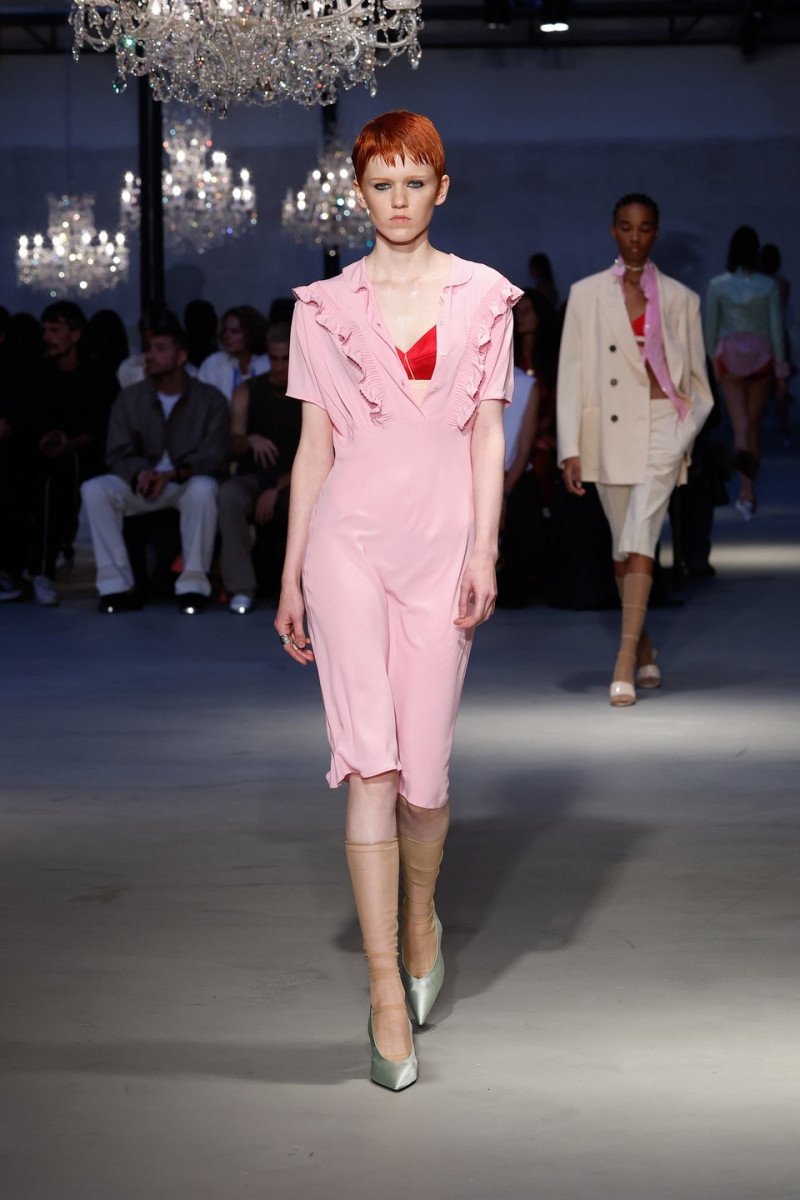 Marie Kippe featured in  the N° 21 fashion show for Spring/Summer 2023