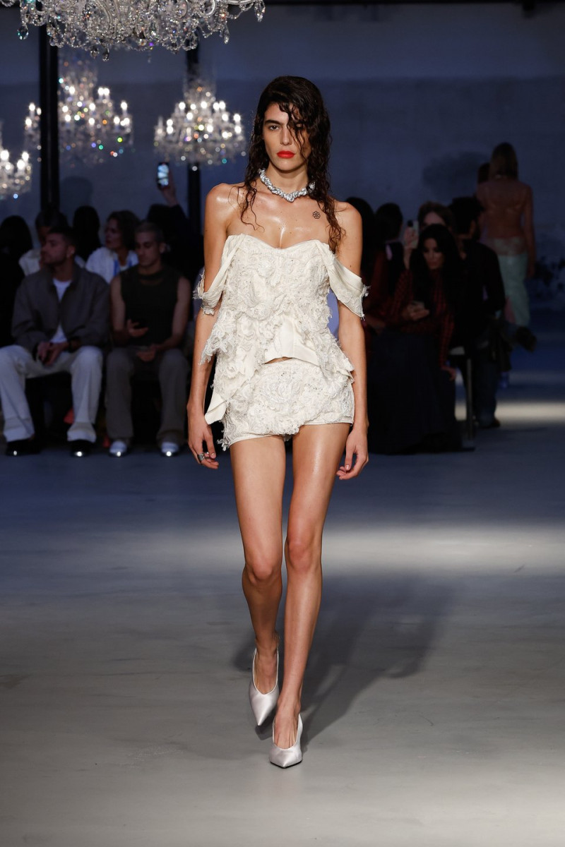Julia Pacha featured in  the N° 21 fashion show for Spring/Summer 2023