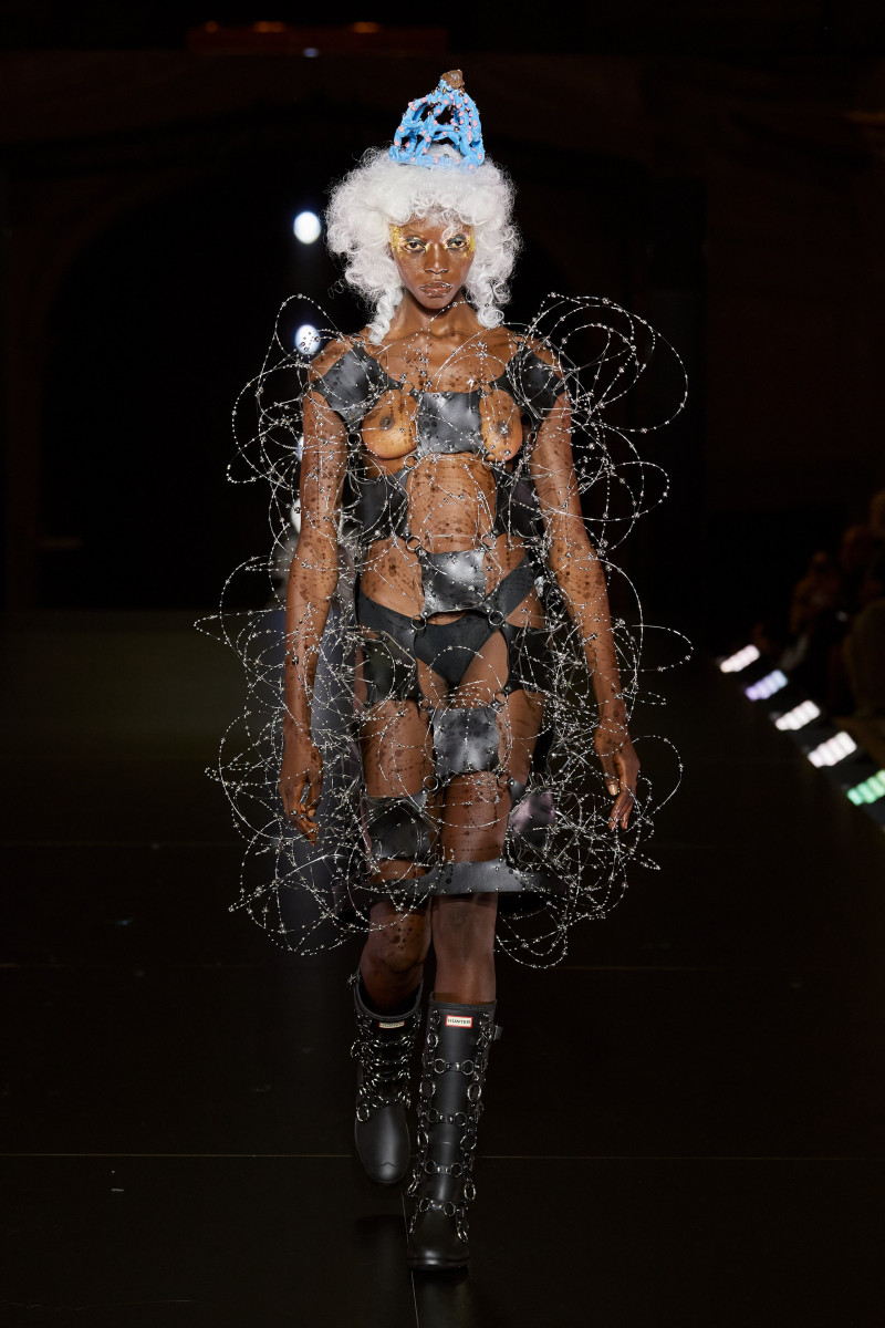 Noir Kei Ninomiya fashion show for Spring/Summer 2023