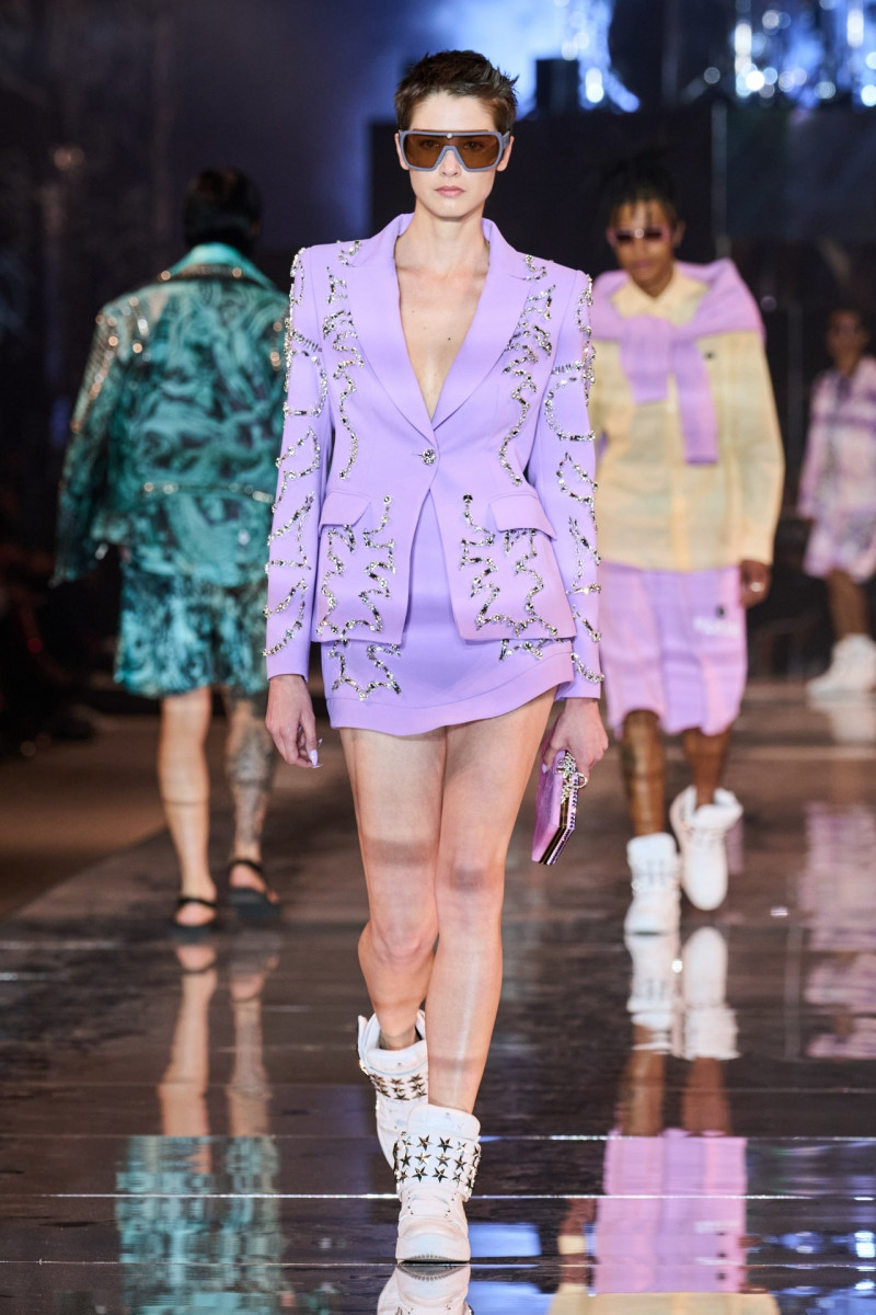 Joanna Krneta featured in  the Philipp Plein fashion show for Spring/Summer 2023