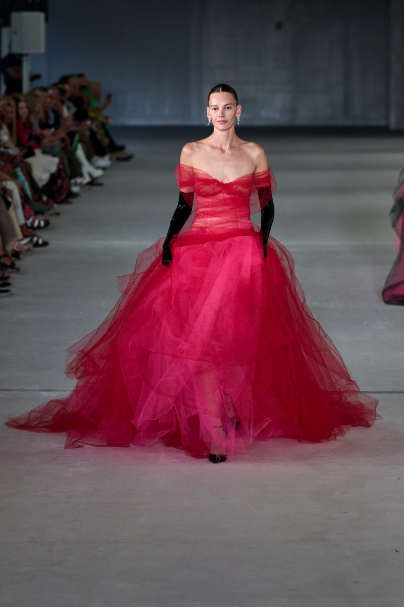 Amanda Murphy featured in  the Prabal Gurung fashion show for Spring/Summer 2023