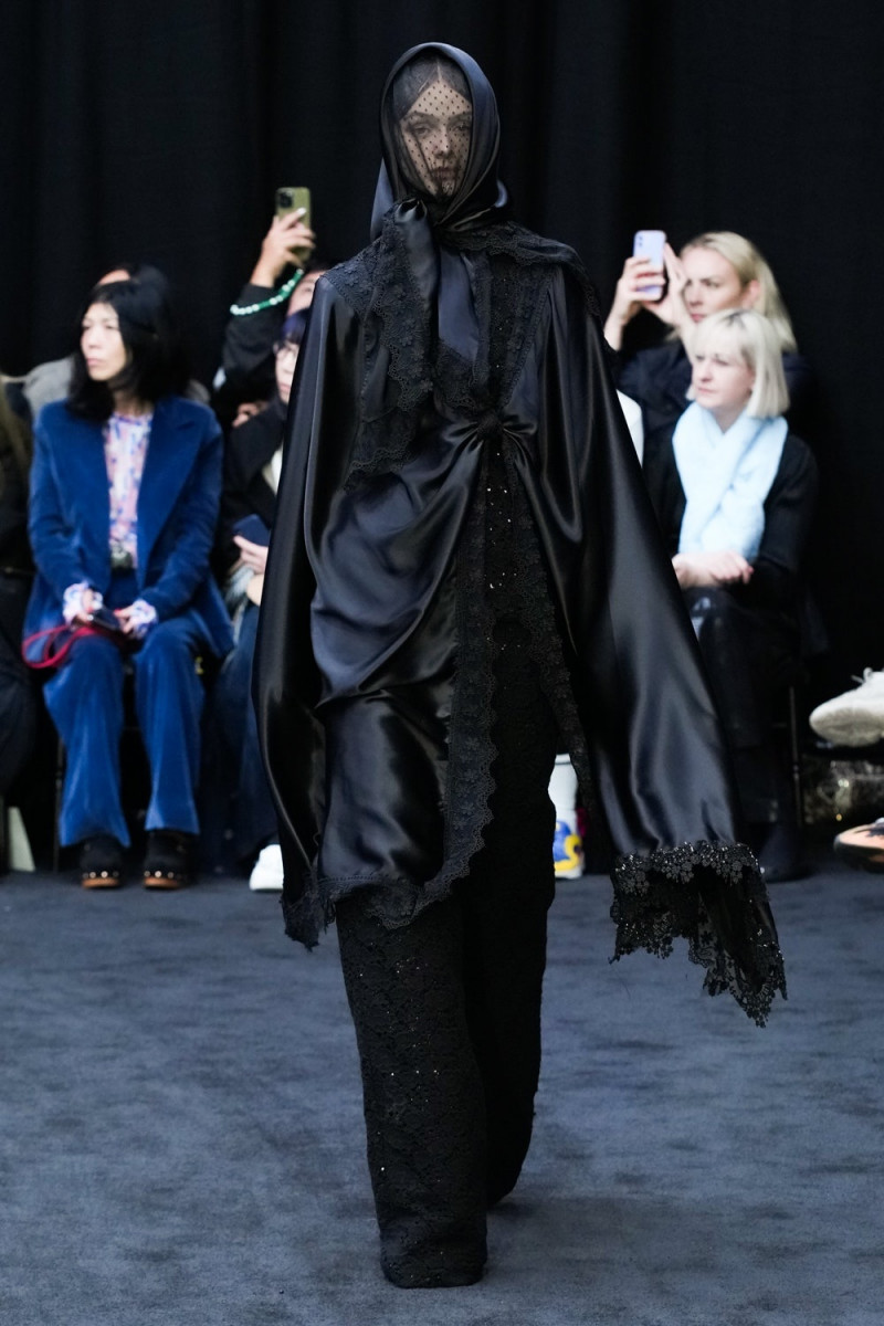 Elisa Louise Streefkerk featured in  the Richard Quinn fashion show for Spring/Summer 2023