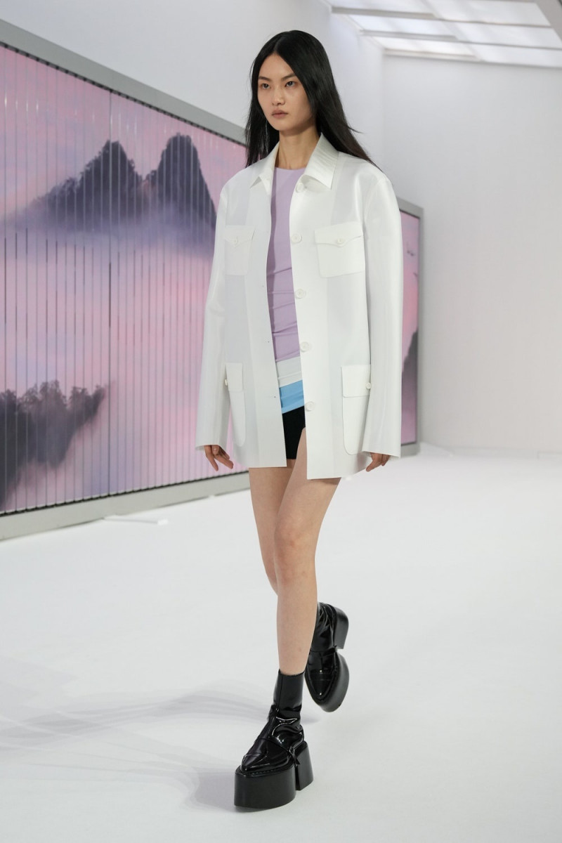 Shang Xia fashion show for Spring/Summer 2023