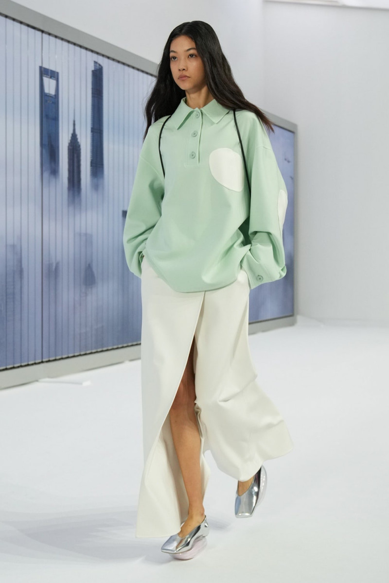 Shang Xia fashion show for Spring/Summer 2023