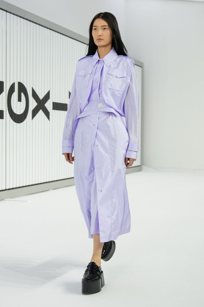 Shang Xia fashion show for Spring/Summer 2023