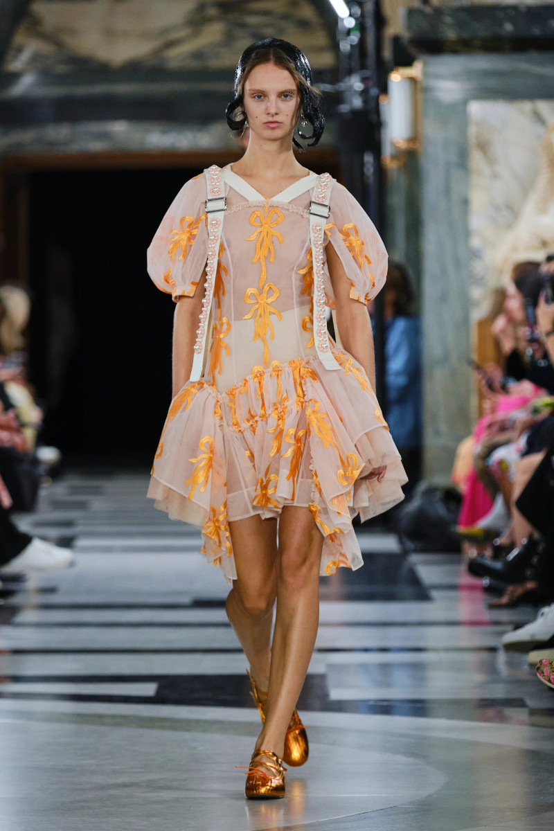 Giselle Norman featured in  the Simone Rocha fashion show for Spring/Summer 2023