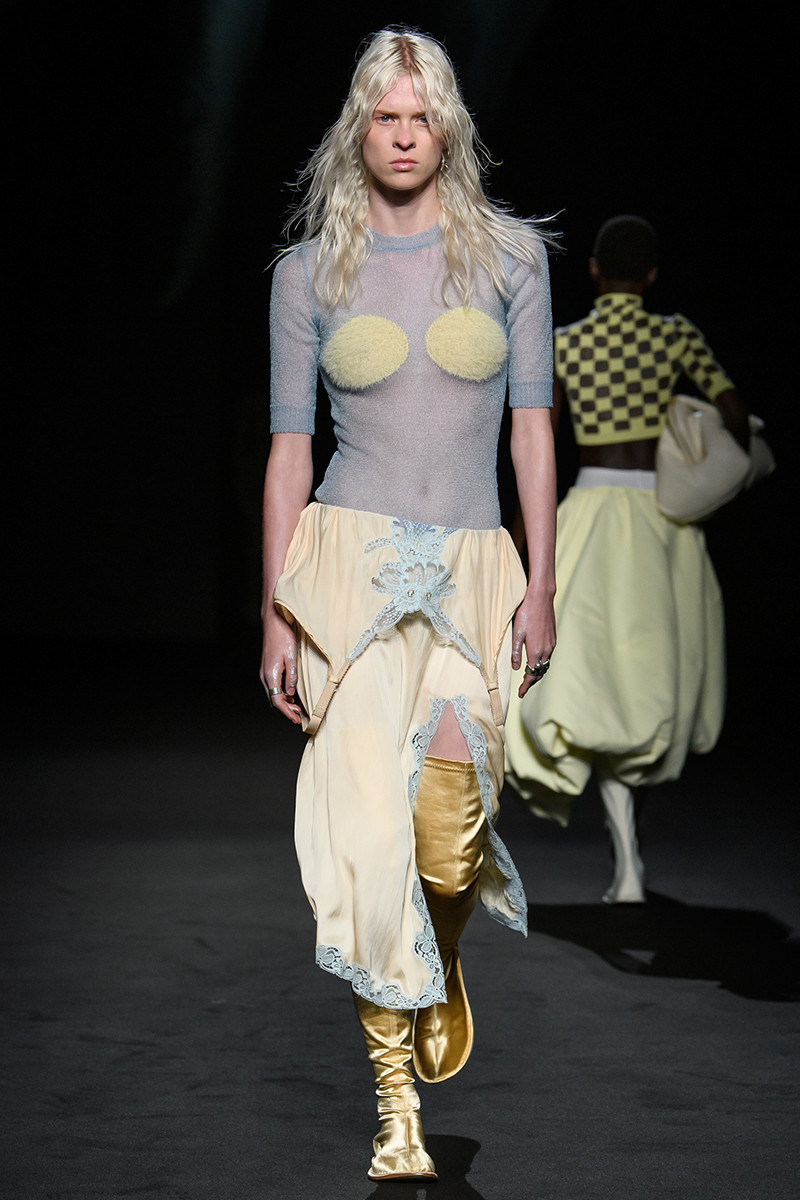 Fleur Breijer featured in  the Sportmax fashion show for Spring/Summer 2023