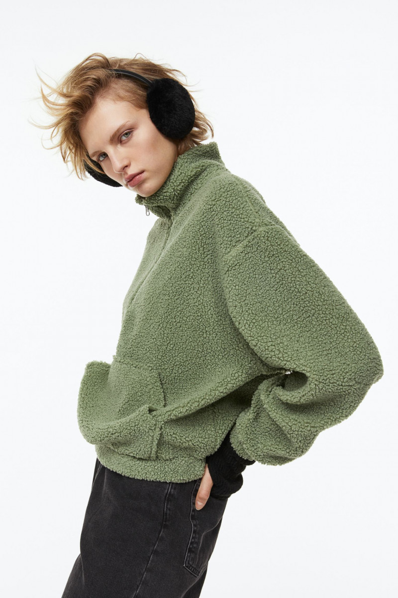 Karolina Spakowski featured in  the H&M catalogue for Winter 2022