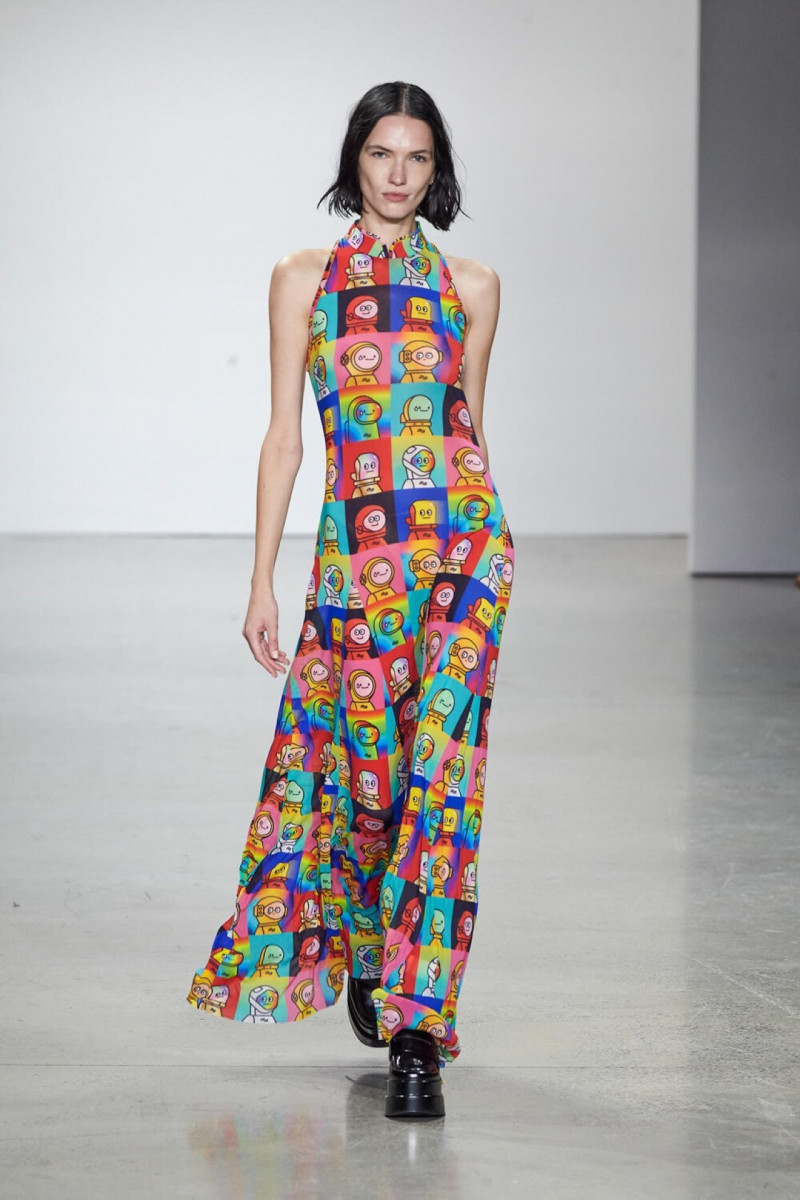 Vivienne Tam fashion show for Spring/Summer 2023