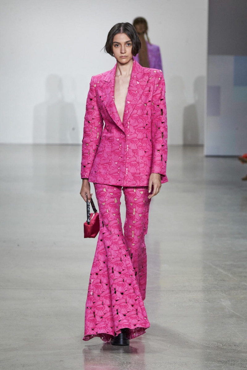 Vivienne Tam fashion show for Spring/Summer 2023